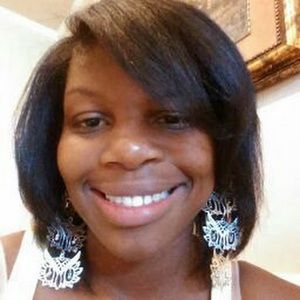 Meet your Posher, Chanel